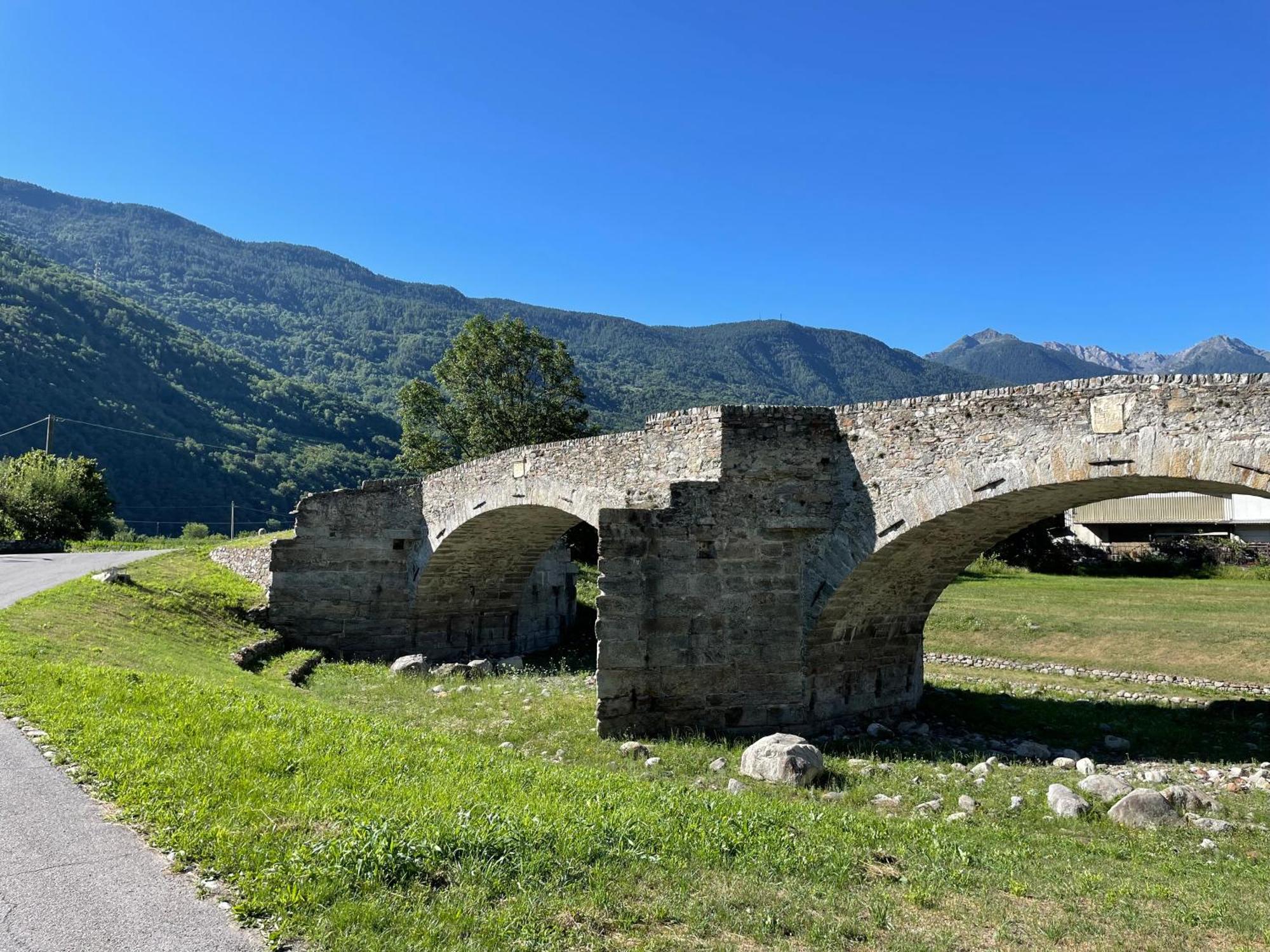 Ca Marasciol A 5 Minuti Dal Trenino Rosso Del Bernina Express Otel Villa di Tirano Dış mekan fotoğraf